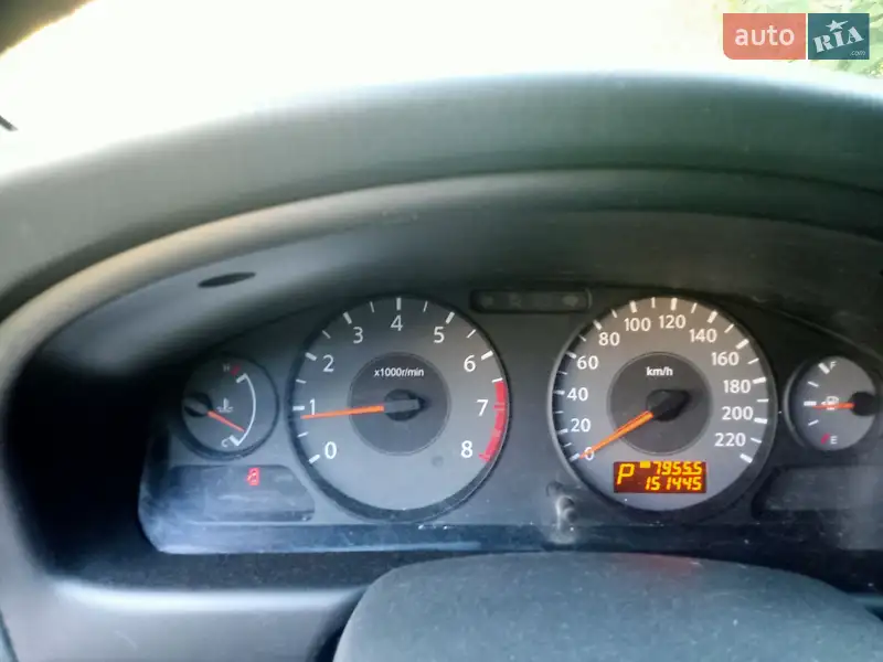Nissan Almera