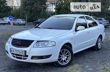 Седан Nissan Almera 2011 в Києві