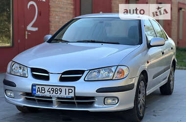 Седан Nissan Almera 2001 в Виннице