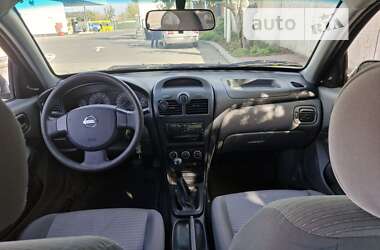 Седан Nissan Almera 2010 в Виннице