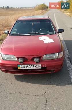 Седан Nissan Almera 1995 в Харькове