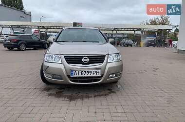 Седан Nissan Almera 2010 в Киеве