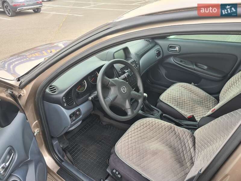 Седан Nissan Almera 2006 в Києві