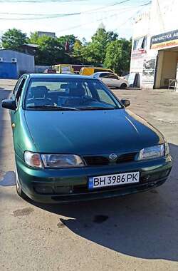 Хетчбек Nissan Almera 1996 в Одесі