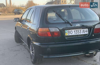 Седан Nissan Almera 1996 в Березному