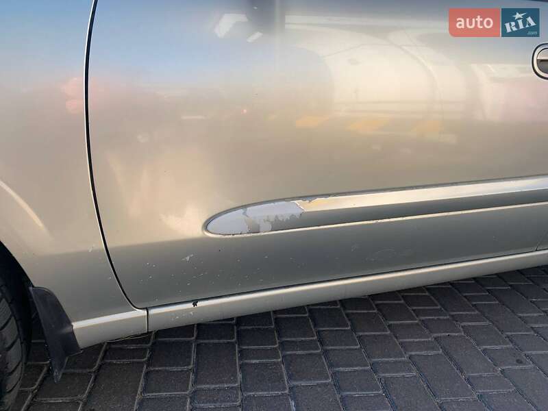 Седан Nissan Almera 2007 в Одесі