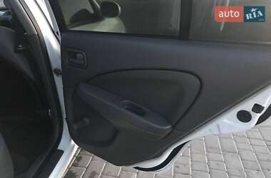 Седан Nissan Almera 2011 в Одессе