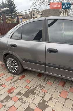 Седан Nissan Almera 2002 в Одессе