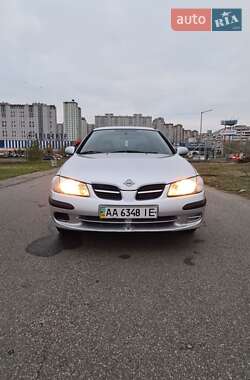 Седан Nissan Almera 2001 в Киеве