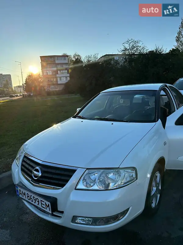 Nissan Almera