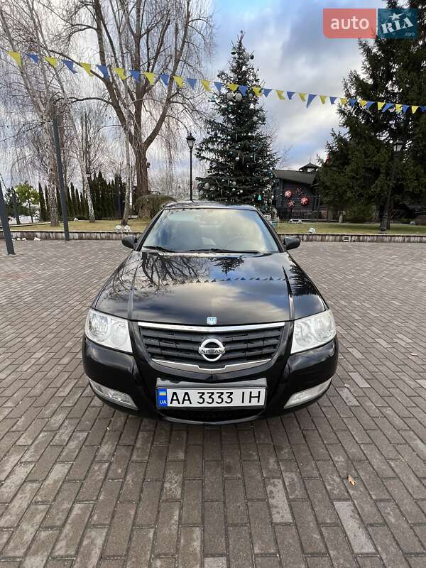 Седан Nissan Almera 2012 в 