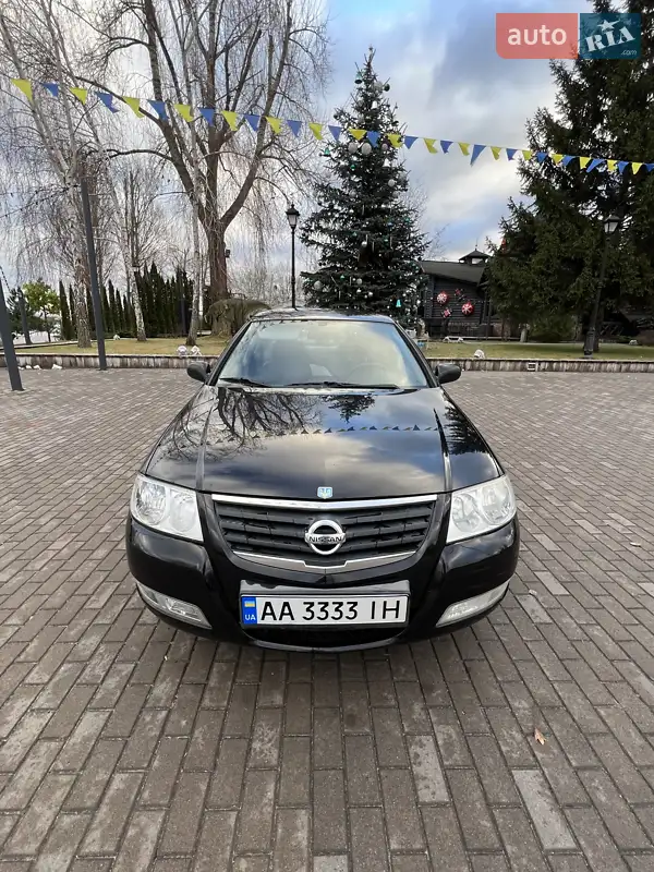 Седан Nissan Almera 2012 в 