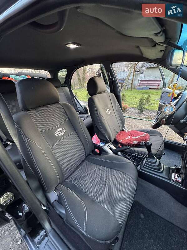 Хетчбек Nissan Almera 1997 в Львові