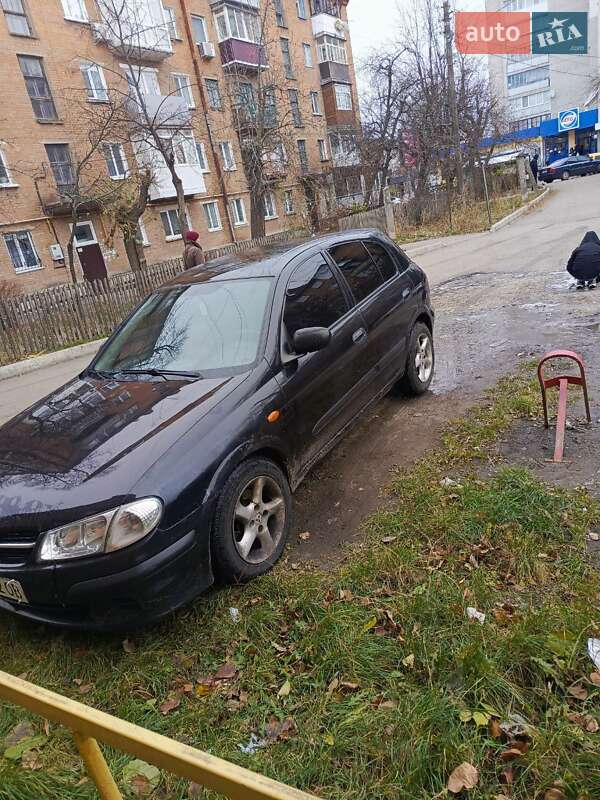 Хэтчбек Nissan Almera 2002 в Бердичеве фото 3 Хэтчбек Nissan Almera 2002 в Бердичеве