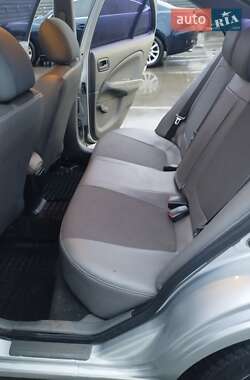 Седан Nissan Almera 2011 в Бердичеві