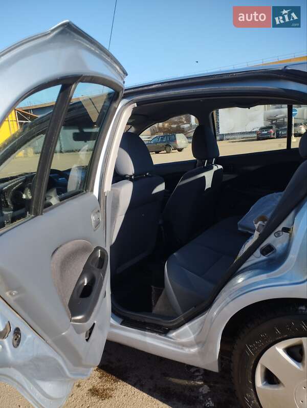 Хетчбек Nissan Almera 2006 в Житомирі