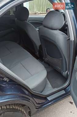 Седан Nissan Almera 2006 в 