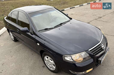 Седан Nissan Almera 2011 в Киеве