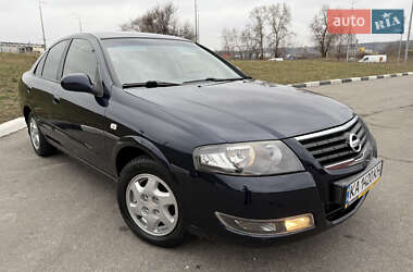 Седан Nissan Almera 2011 в Киеве