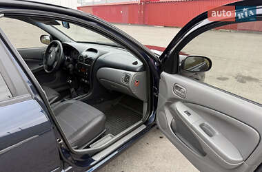 Седан Nissan Almera 2011 в Киеве