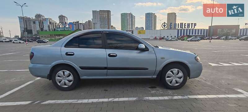 Седан Nissan Almera 2005 в Одесі