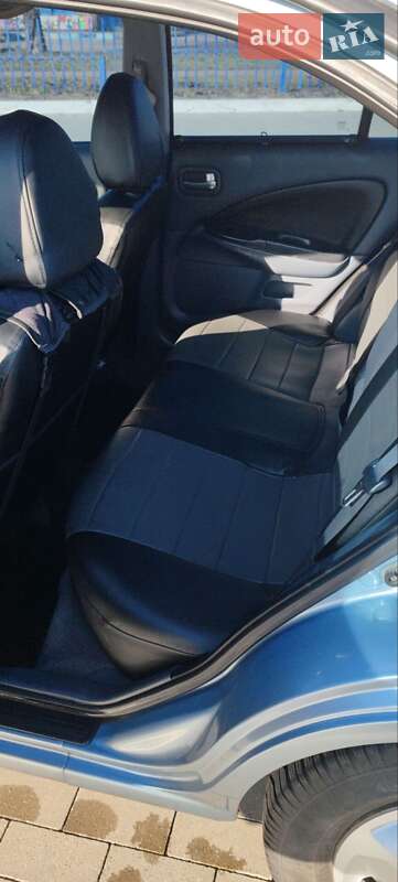 Седан Nissan Almera 2005 в Одесі