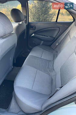 Седан Nissan Almera 2006 в 