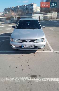 Хэтчбек Nissan Almera 1998 в Ивано-Франковске