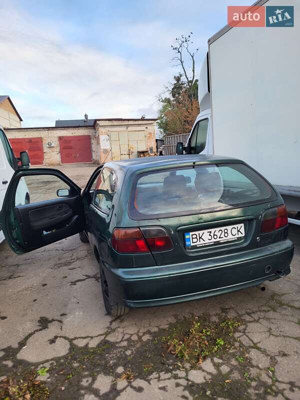 Хетчбек Nissan Almera 1998 в Млиніві