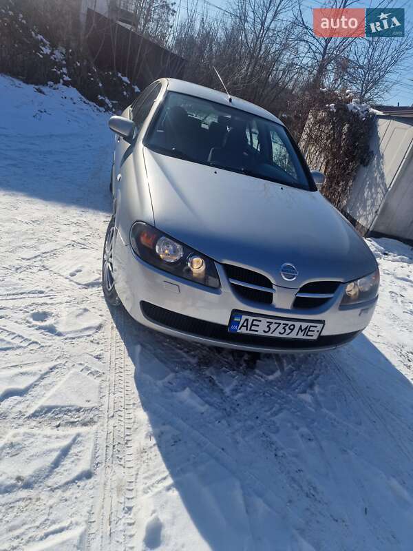 Седан Nissan Almera 2006 в Дніпрі