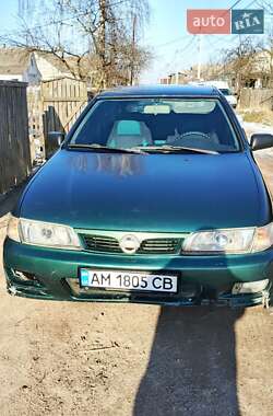 Хэтчбек Nissan Almera 1996 в Хорошеве