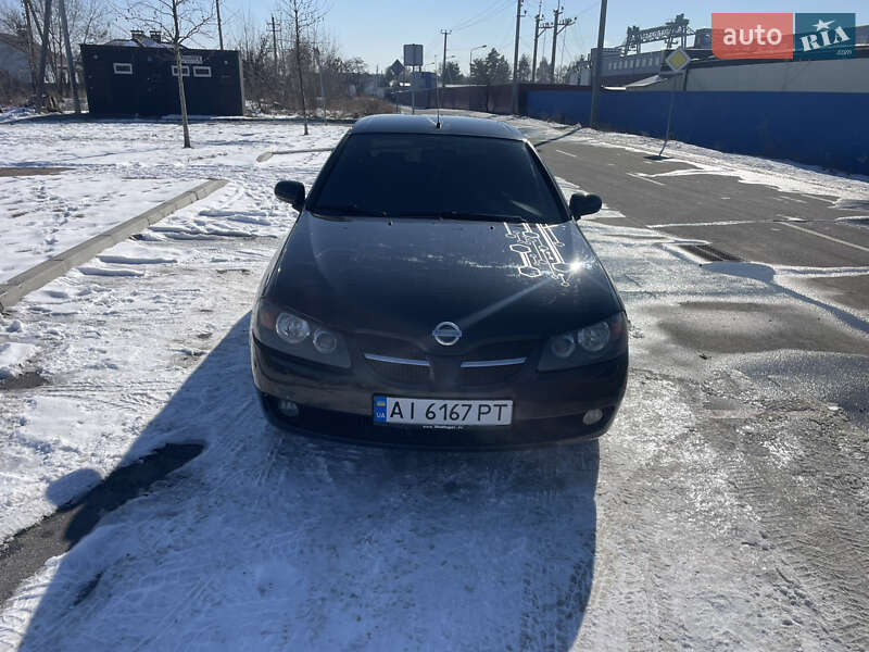 Хетчбек Nissan Almera 2005 в Вишгороді