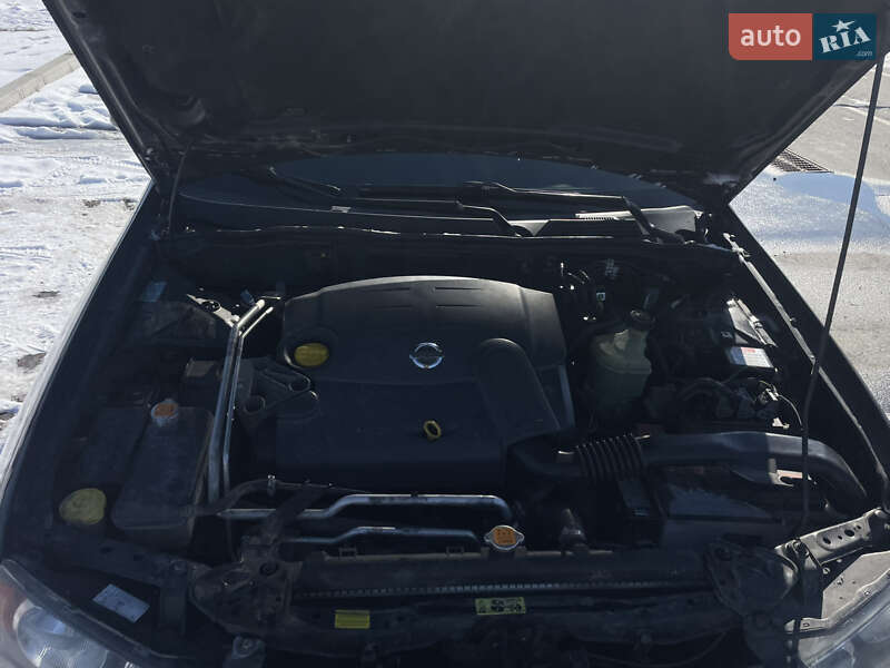 Хетчбек Nissan Almera 2005 в Вишгороді