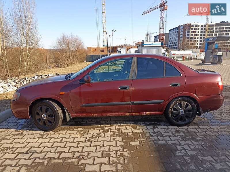 Седан Nissan Almera 2004 в Хмельницькому