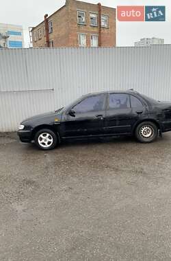 Седан Nissan Almera 1996 в 