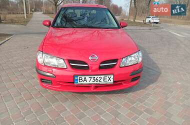 Хетчбек Nissan Almera 2000 в Кропивницькому