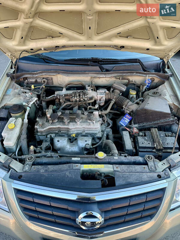 Седан Nissan Almera 2011 в Киеве