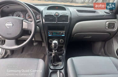 Седан Nissan Almera 2011 в Чернігові