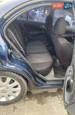 Седан Nissan Almera 2005 в 