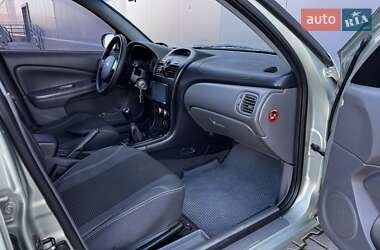 Седан Nissan Almera 2011 в 