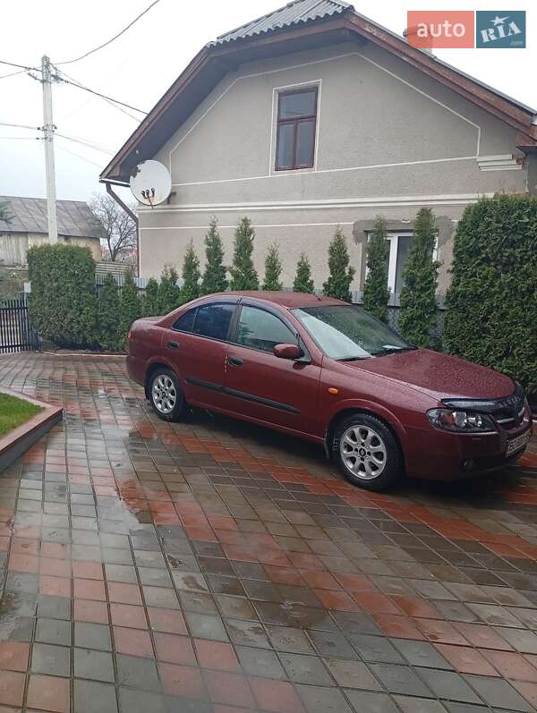 Седан Nissan Almera 2004 в Копычинце