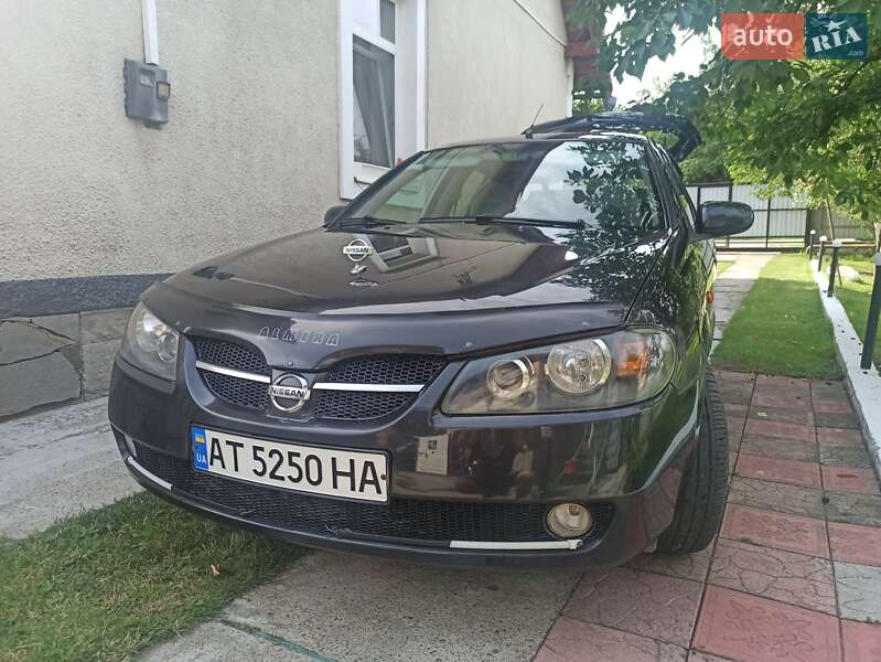 Nissan Almera 2004