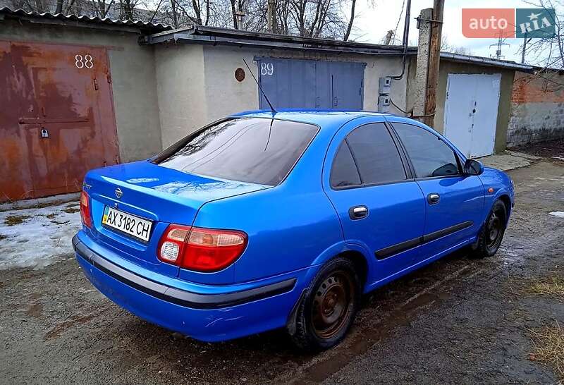Седан Nissan Almera 2002 в Недригайліву