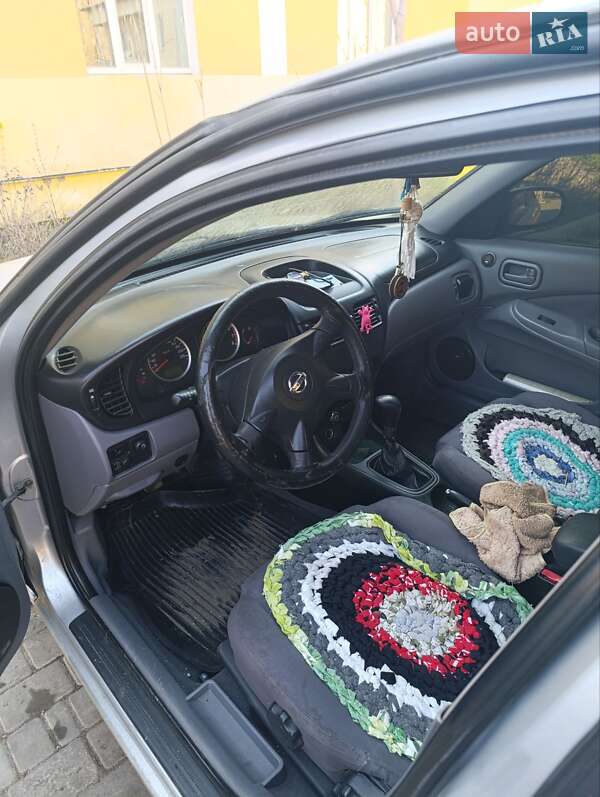 Седан Nissan Almera 2003 в Саврани