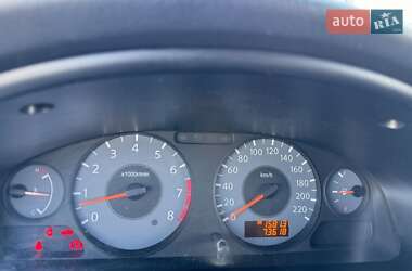 Седан Nissan Almera 2010 в 