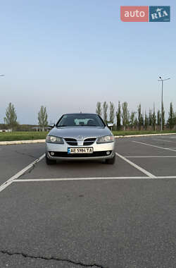 Хэтчбек Nissan Almera 2004 в Кривом Роге