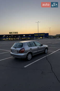 Хэтчбек Nissan Almera 2004 в Кривом Роге