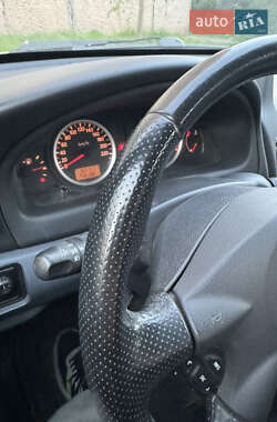 Хэтчбек Nissan Almera 2004 в Кривом Роге