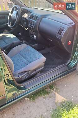 Хэтчбек Nissan Almera 1997 в 