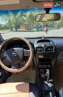 Седан Nissan Almera 2012 в 